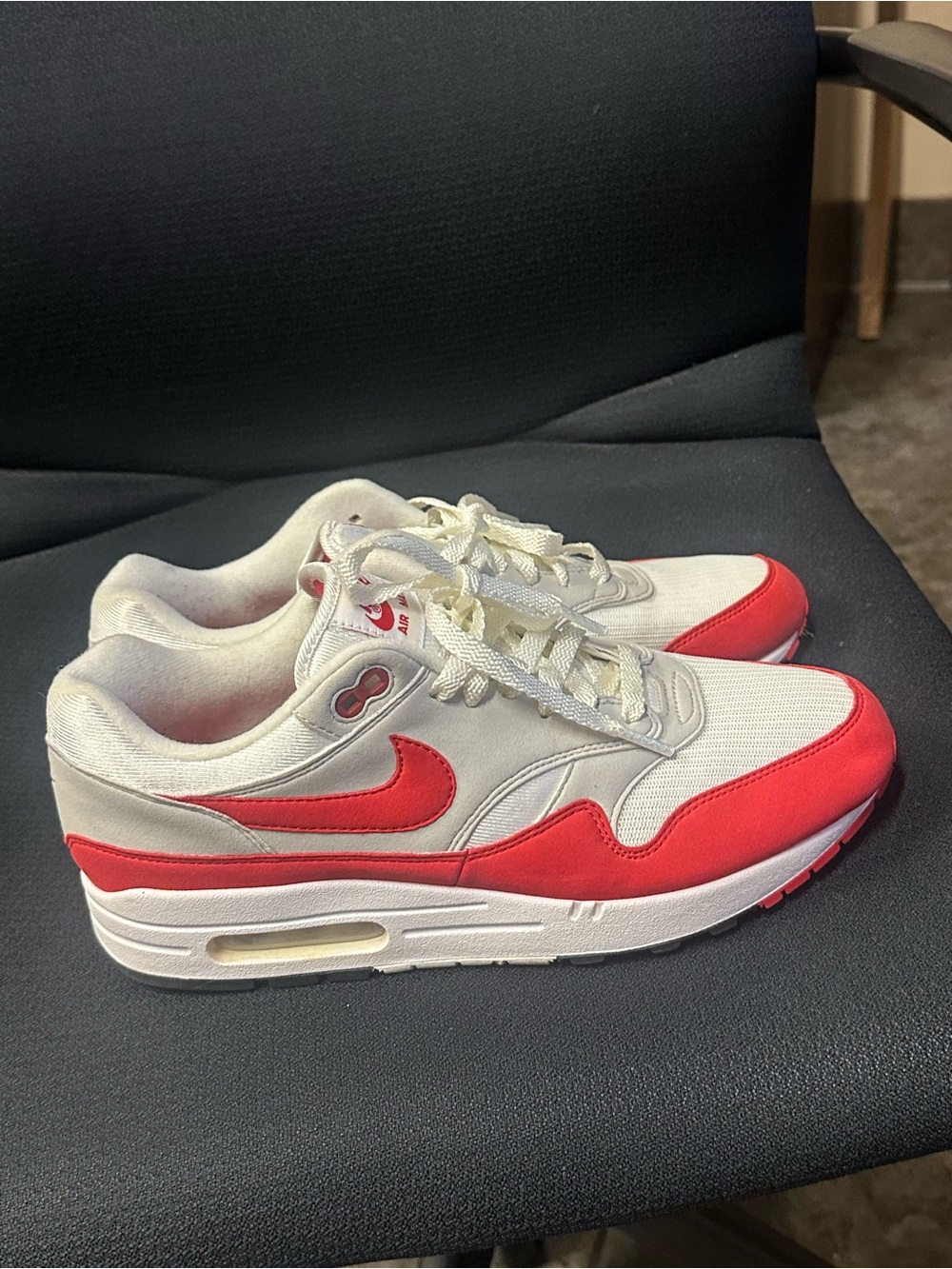 Nike Air Max 1 Anniversary White/Red/Grey OG LAUNCH Size: 9.5